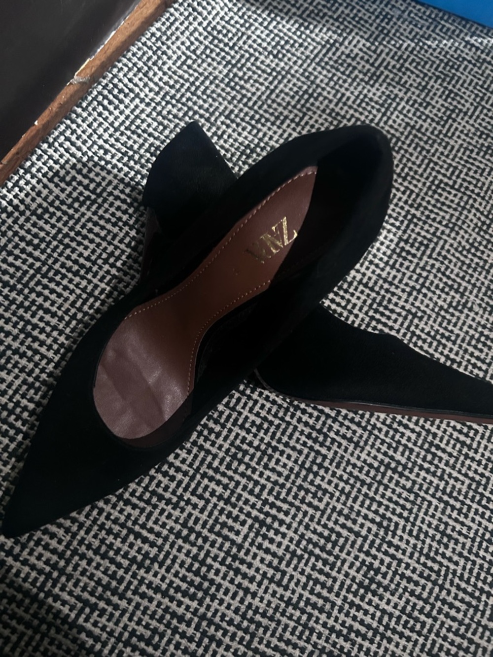 Zara Black Pointed-Toe Women's Pumps